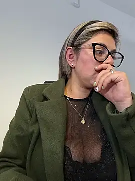 Cata Office-12 online show from November 2025 08:52:02 PM