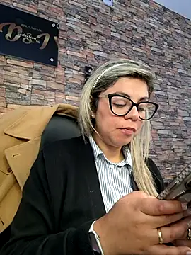 Cata Office-12 online show from December 2025 09:52:02 PM