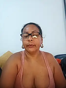 Afroditabichota online show from November 2025 12:28:02 PM