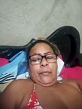 Afroditabichota online show from November 2025 11:04:02 PM