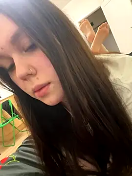 Marylallka5 online show from December 2025 04:03:02 PM