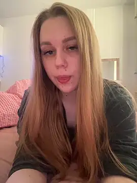 Snapshot of Marylallka5 chatting on June 2026 01:15:01 PM Marylallka5 online show from June 2026 01:15:01 PM