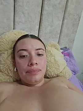 valery mora online show from February 2026 10:28:01 PM