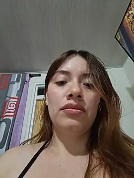 valery mora online show from April 2026 11:19:02 PM