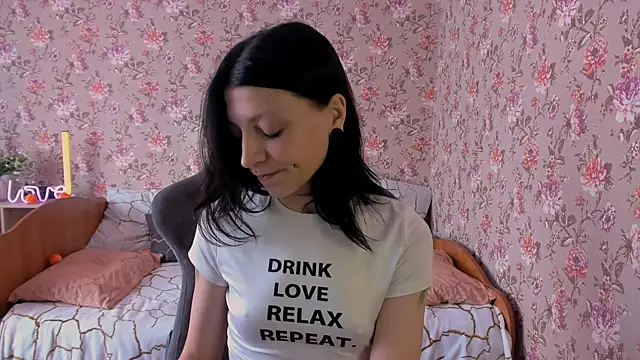 Lolly Haze online show from November 2025 04:43:02 AM