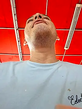  Ottis  online show from November 2025 05:33:01 PM