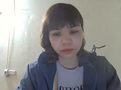 Angela-Eira online show from December 2025 09:11:02 PM