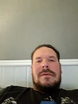 chrisB09 online show from December 2025 10:38:02 PM