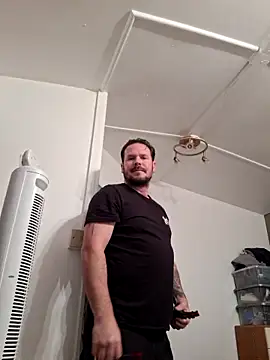 chrisB09 online show from December 2025 06:23:01 PM