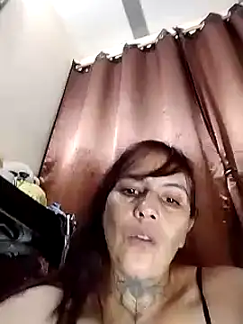 Snapshot of Dakary_hot chatting on January 2025 11:45:02 PM Dakary hot online show from January 2025 11:45:02 PM