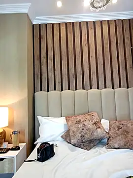 Snapshot of MonicaMoret chatting on March 2025 03:38:02 PM MonicaMoret online show from March 2025 03:38:02 PM