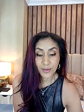 Snapshot of MonicaMoret chatting on March 2025 12:15:02 PM MonicaMoret online show from March 2025 12:15:02 PM