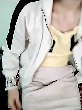 Luxcute286 online show from March 2026 01:11:01 AM