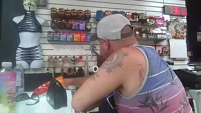 Snapshot of RawRyder8 chatting on September 2025 02:37:01 AM RawRyder8 online show from September 2025 02:37:01 AM