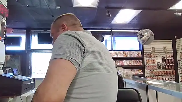 Snapshot of RawRyder8 chatting on November 2025 06:43:02 PM RawRyder8 online show from November 2025 06:43:02 PM