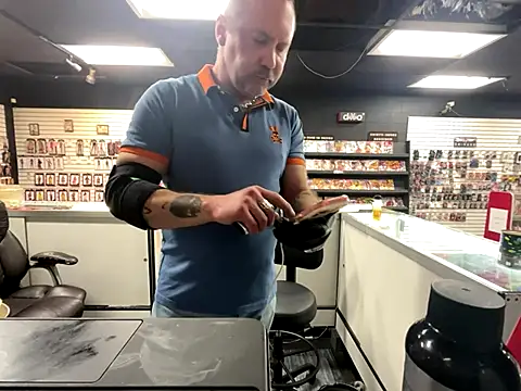 Snapshot of RawRyder8 chatting on November 2025 02:23:01 AM RawRyder8 online show from November 2025 02:23:01 AM