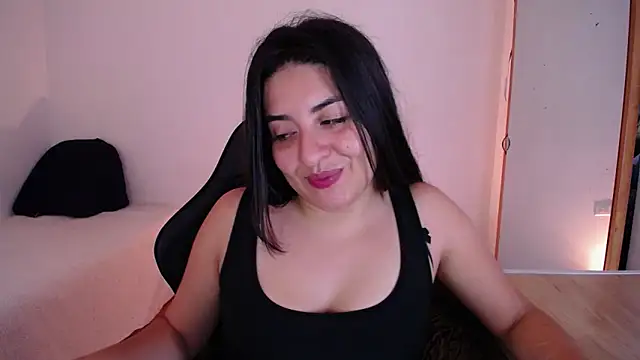 Snapshot of moritalatina chatting on May 2026 01:57:16 AM moritalatina online show from May 2026 01:57:16 AM