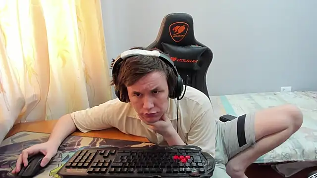 iliaskrislove online show from February 2026 07:15:01 AM