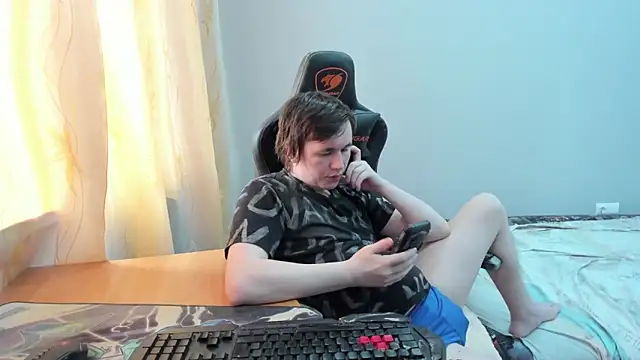 iliaskrislove online show from April 2026 08:34:02 AM