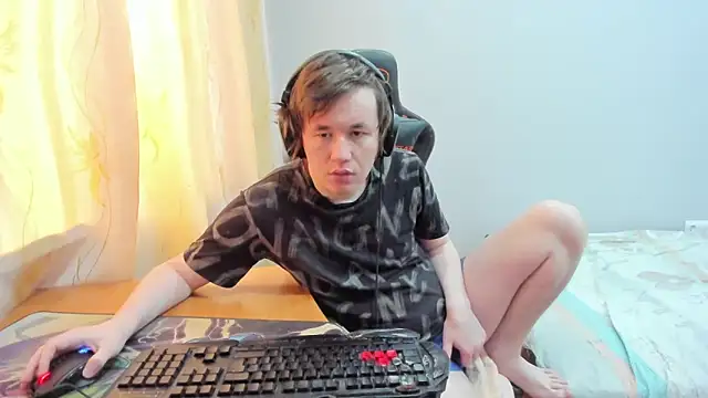 iliaskrislove online show from April 2026 07:24:02 AM