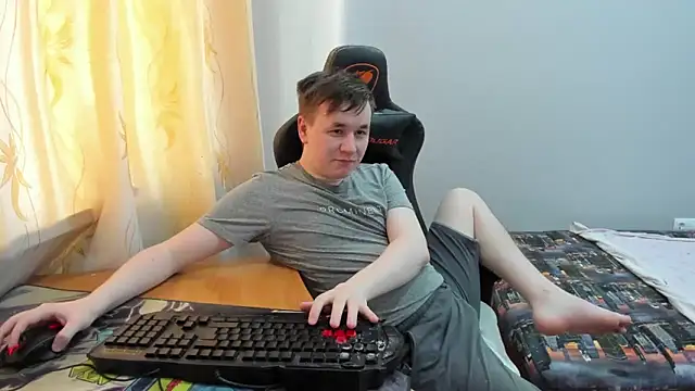 iliaskrislove online show from May 2026 11:34:04 PM