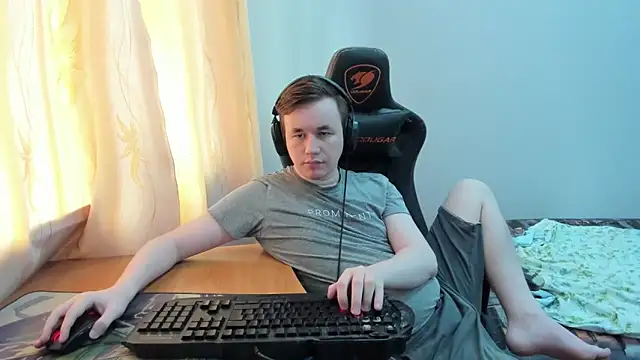 iliaskrislove online show from June 2026 06:37:02 AM