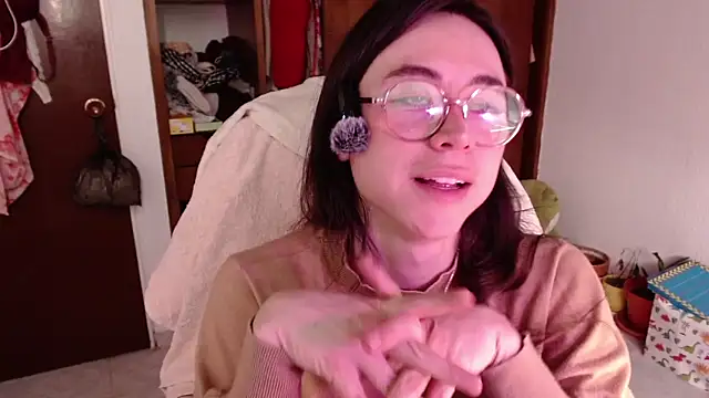 emily pearl  online show from October 2025 09:17:02 PM