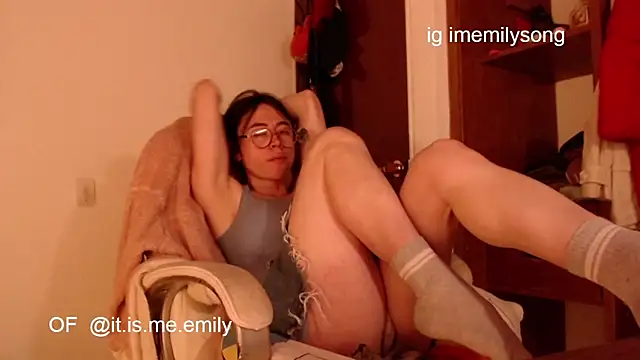 emily pearl  online show from February 2026 11:16:02 PM