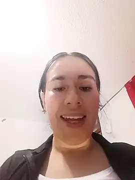 Veeronica Smith online show from November 2025 07:06:01 PM