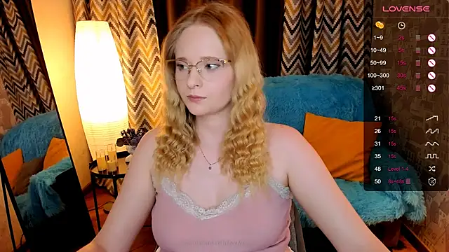 Aemilia  online show from November 2025 08:25:02 AM