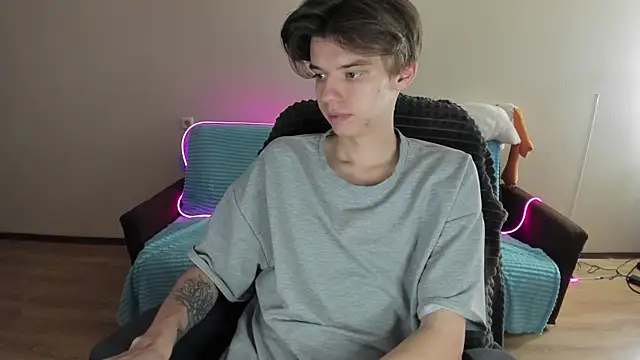 Snapshot of Liam_sexy1 chatting on December 2024 08:23:02 AM Liam sexy1 online show from December 2024 08:23:02 AM