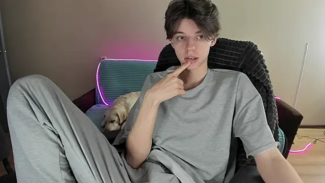 Snapshot of Liam_sexy1 chatting on December 2024 07:44:02 AM Liam sexy1 online show from December 2024 07:44:02 AM