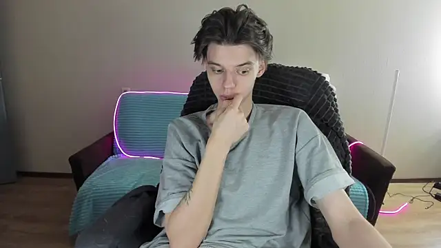 Snapshot of Liam_sexy1 chatting on December 2024 07:48:02 AM Liam sexy1 online show from December 2024 07:48:02 AM