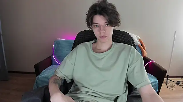 Snapshot of Liam_sexy1 chatting on January 2025 07:06:02 AM Liam sexy1 online show from January 2025 07:06:02 AM