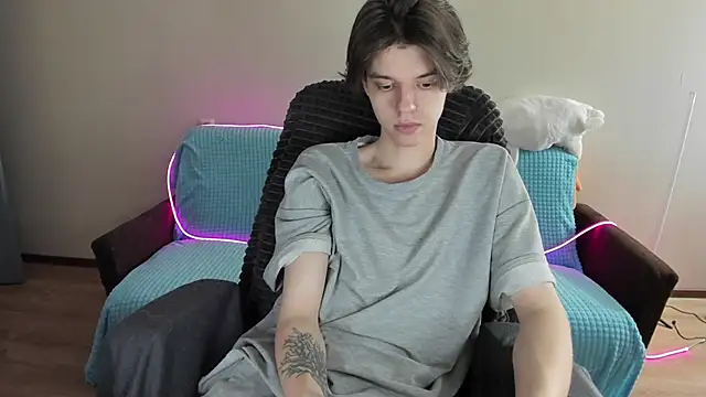 Snapshot of Liam_sexy1 chatting on February 2025 01:09:02 PM Liam sexy1 online show from February 2025 01:09:02 PM