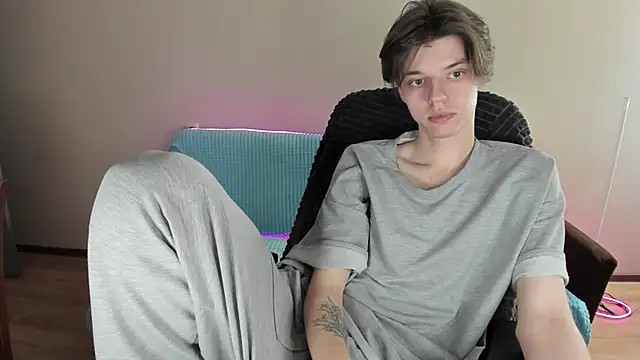 Snapshot of Liam_sexy1 chatting on February 2025 02:04:02 PM Liam sexy1 online show from February 2025 02:04:02 PM