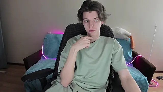 Snapshot of Liam_sexy1 chatting on February 2025 02:26:02 PM Liam sexy1 online show from February 2025 02:26:02 PM