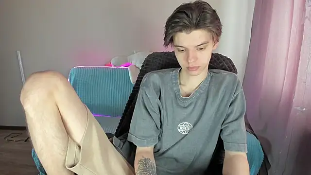 Snapshot of Liam_sexy1 chatting on March 2025 08:14:01 AM Liam sexy1 online show from March 2025 08:14:01 AM