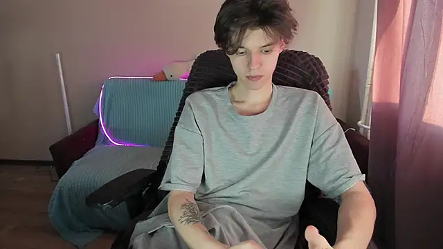 Snapshot of Liam_sexy1 chatting on March 2025 03:24:02 PM Liam sexy1 online show from March 2025 03:24:02 PM