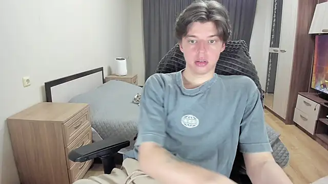 Liam sexy1 online show from April 2026 01:31:01 PM