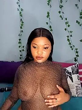 Snapshot of Sugartonguexx chatting on February 2025 01:53:02 PM Sugartonguexx online show from February 2025 01:53:02 PM