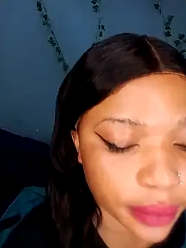 Snapshot of Sugartonguexx chatting on March 2025 06:19:01 PM Sugartonguexx online show from March 2025 06:19:01 PM