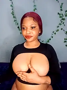 Snapshot of Sugartonguexx chatting on March 2025 09:25:02 PM Sugartonguexx online show from March 2025 09:25:02 PM