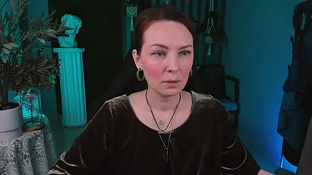 Snapshot of VandaRossi chatting on October 2025 09:11:01 AM VandaRossi online show from October 2025 09:11:01 AM