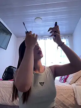 Snapshot of samantha_evans2 chatting on February 2025 07:28:02 PM samantha evans2 online show from February 2025 07:28:02 PM