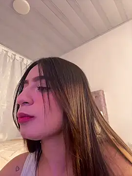 Snapshot of samantha_evans2 chatting on February 2025 04:46:02 AM samantha evans2 online show from February 2025 04:46:02 AM