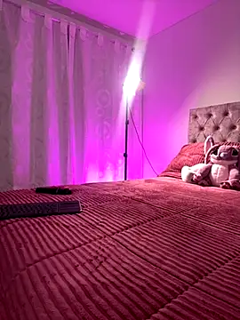 Snapshot of samantha_evans2 chatting on November 2025 11:28:01 PM samantha evans2 online show from November 2025 11:28:01 PM