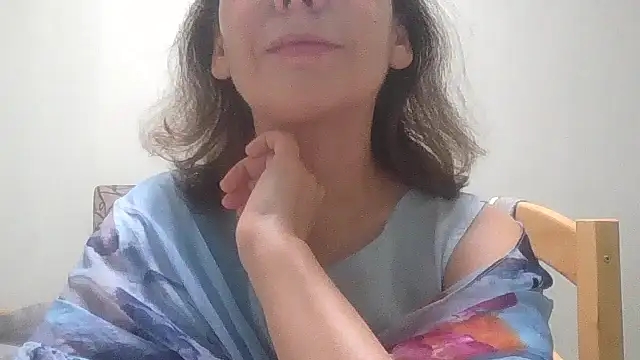 Snapshot of HollyJewel chatting on December 2025 03:39:02 PM HollyJewel online show from December 2025 03:39:02 PM