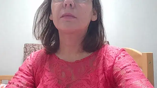 Snapshot of HollyJewel chatting on December 2025 03:27:02 PM HollyJewel online show from December 2025 03:27:02 PM