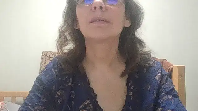 HollyJewel online show from March 2026 06:55:02 PM